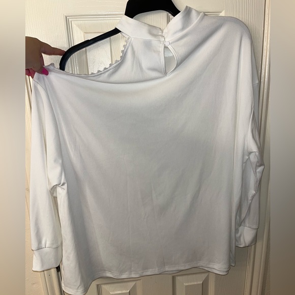 Neck lace trim drop shoulder tee - Picture 7 of 8